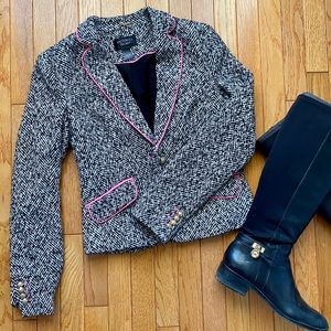 killer wool blend Victoria’sSecret shrunken blazer